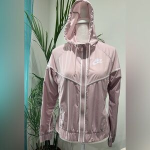 Nike Women's Light Pink Hooded windbreaker Jacket